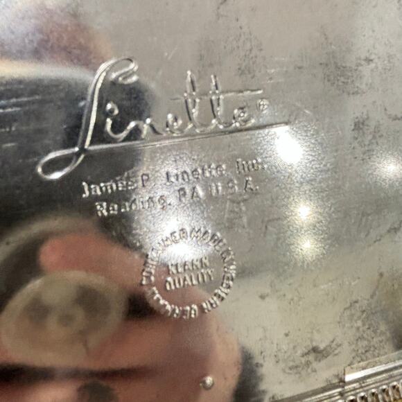 Linette candy cookie tin box hinged lid camel back floral mini chest multicolor - Picture 2 of 9